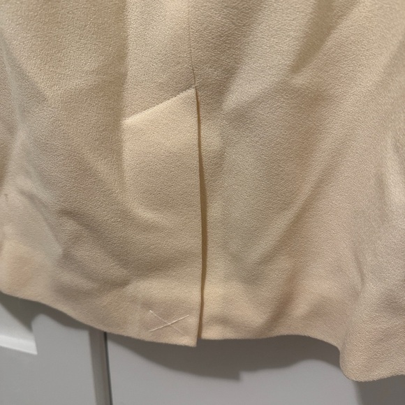 Lord & Taylor Cream 100% Wool Pencil Skirt Size 8P Petite Women’s - Picture 5 of 10